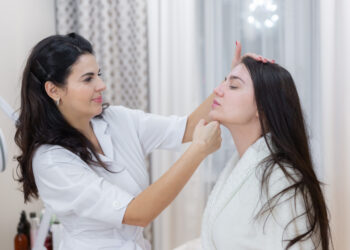 CHIRURGIA DERMATOLOGICĂ