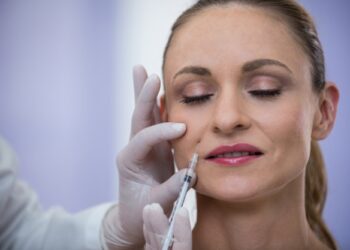 DERMATOLOGIE MEDICALA