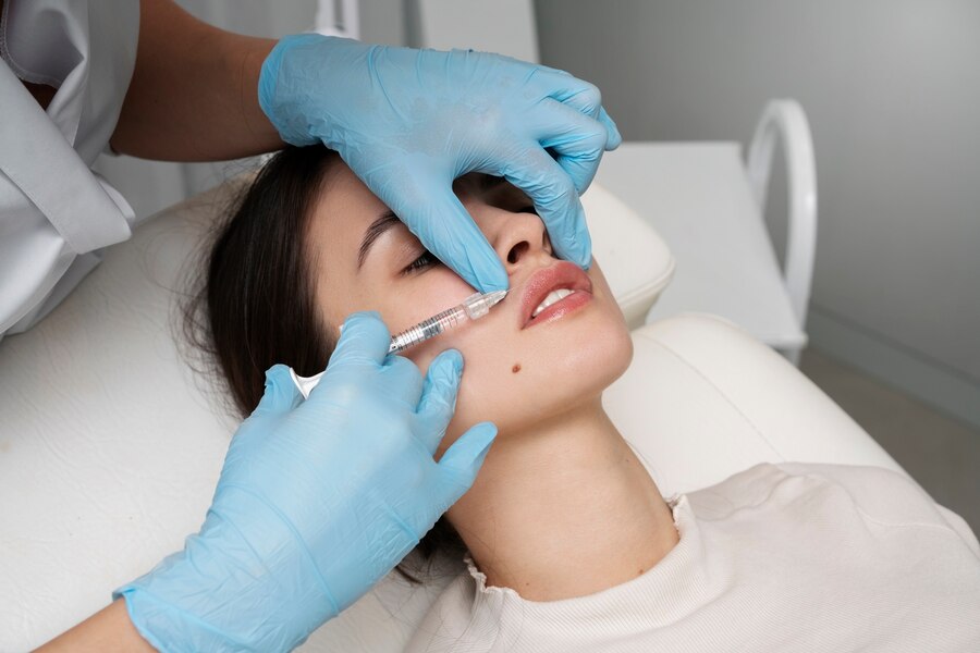 Reacții adverse la injectarea cu acid hialuronic Reacții adverse la injectarea cu acid hialuronic
